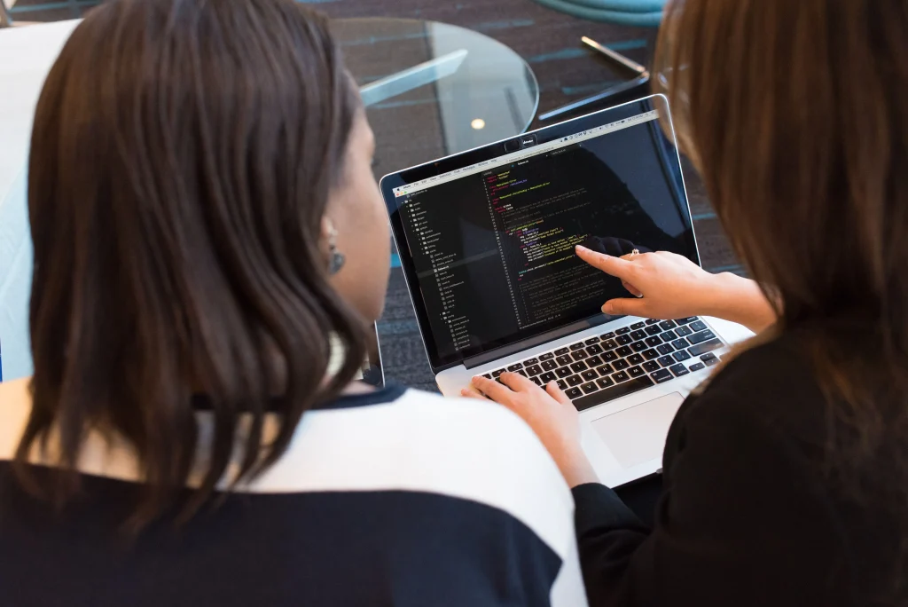 DevOps nearshore : réduire vos délais de mise en production